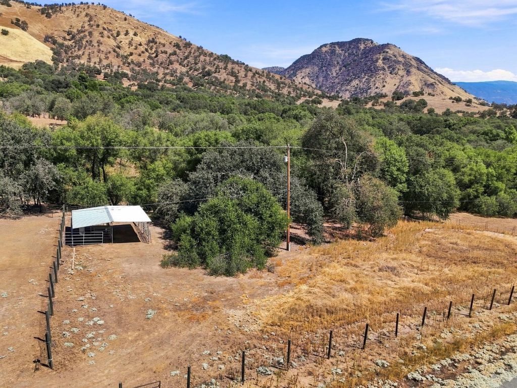 Image 71 of property listing at 1184 Elwood Road, Yokuts Valley, CA 93675