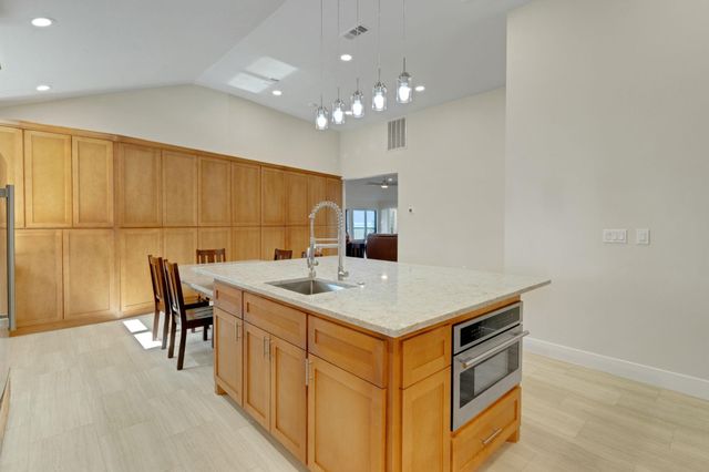 441 Southwood Shores Drive, Coldspring, TX 77331