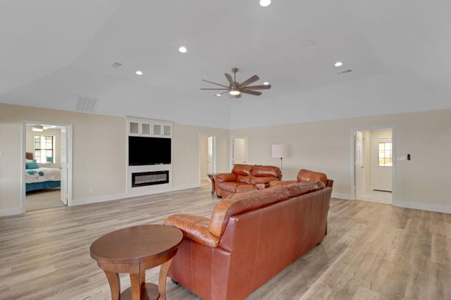 441 Southwood Shores Drive, Coldspring, TX 77331