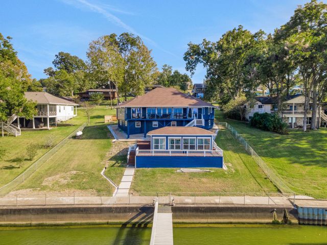 441 Southwood Shores Drive, Coldspring, TX 77331