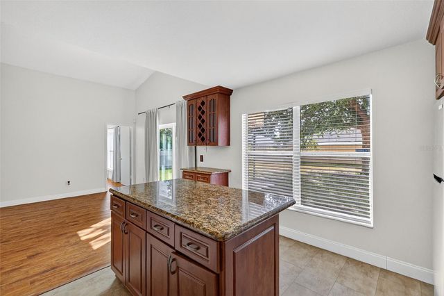 145 LAKE CATHERINE CIR, Groveland, FL 34736