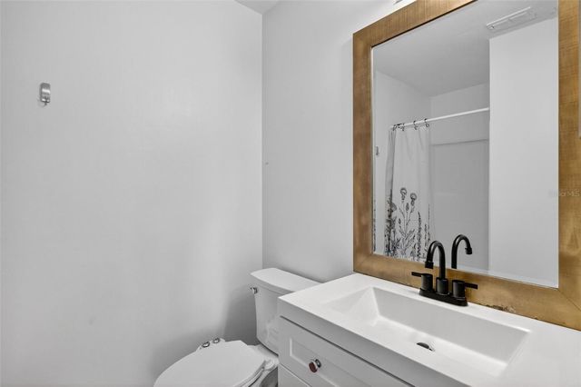 145 LAKE CATHERINE CIR, Groveland, FL 34736