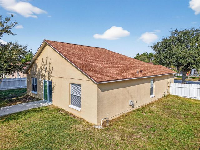 145 LAKE CATHERINE CIR, Groveland, FL 34736