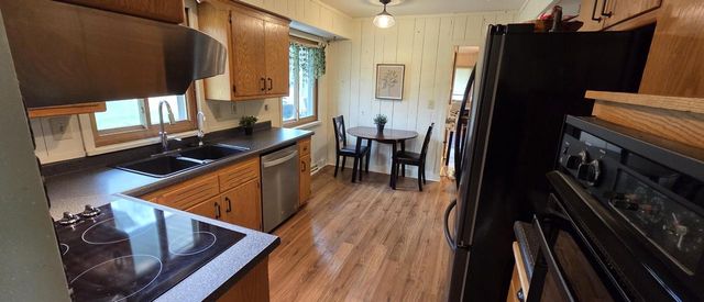 5359 Allenwood LANE, Hales Corners, WI 53130