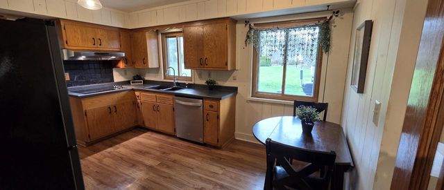 5359 Allenwood LANE, Hales Corners, WI 53130