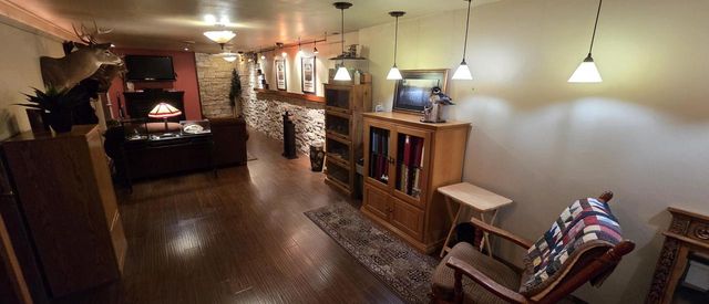 5359 Allenwood LANE, Hales Corners, WI 53130