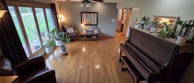 5359 Allenwood LANE, Hales Corners, WI 53130