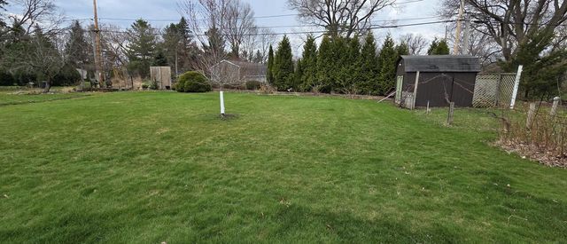 5359 Allenwood LANE, Hales Corners, WI 53130