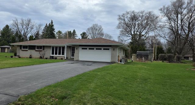 5359 Allenwood LANE, Hales Corners, WI 53130