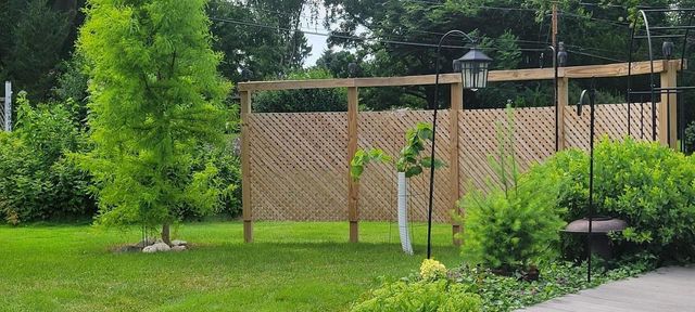 5359 Allenwood LANE, Hales Corners, WI 53130