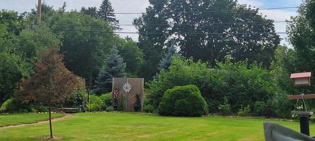 5359 Allenwood LANE, Hales Corners, WI 53130