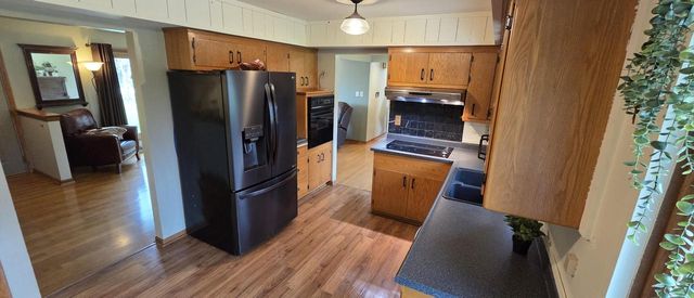5359 Allenwood LANE, Hales Corners, WI 53130