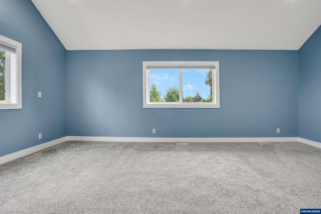 251 Fairview St, Silverton, OR 97381