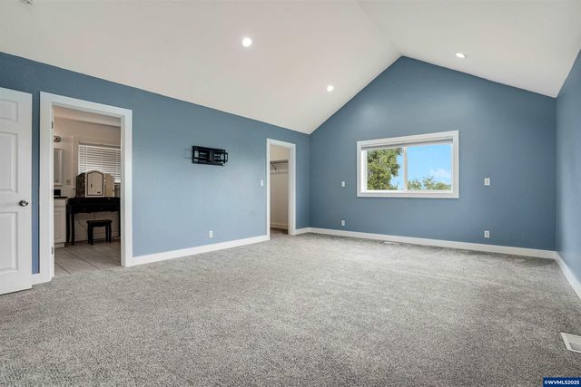 251 Fairview St, Silverton, OR 97381