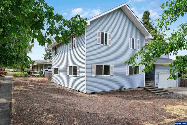 251 Fairview St, Silverton, OR 97381