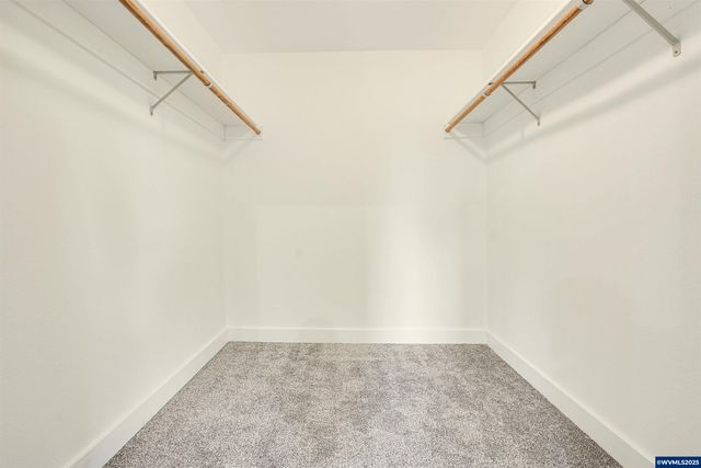 251 Fairview St, Silverton, OR 97381