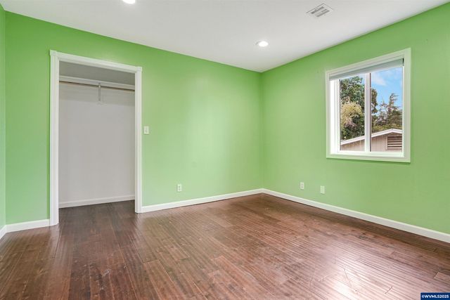 251 Fairview St, Silverton, OR 97381