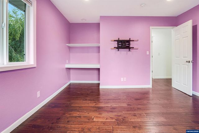 251 Fairview St, Silverton, OR 97381