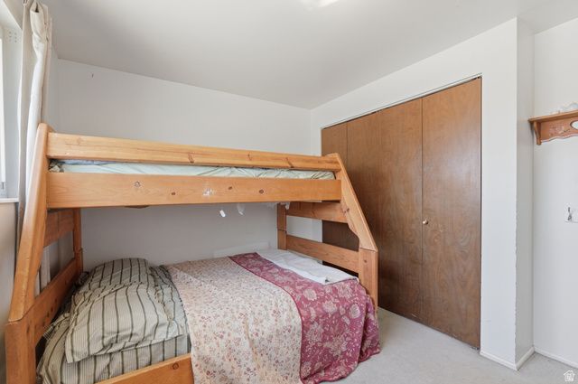 572 W 1680 N, Clinton, UT 84015