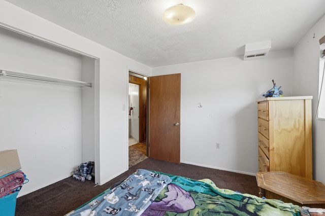 572 W 1680 N, Clinton, UT 84015