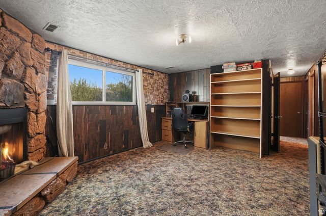 572 W 1680 N, Clinton, UT 84015