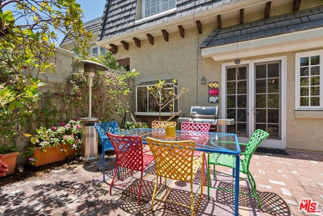 820 S Gretna Green Way 6, Los Angeles, CA 90049