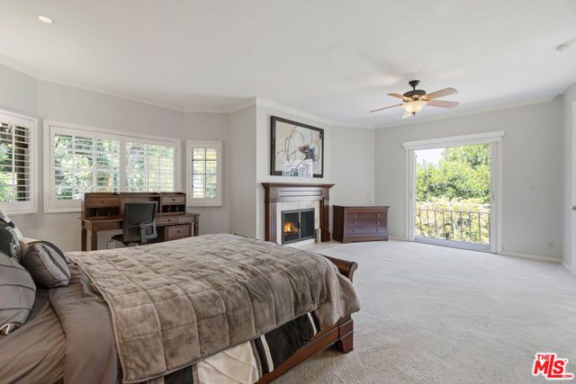 820 S Gretna Green Way 6, Los Angeles, CA 90049