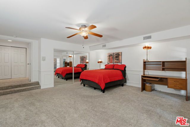 820 S Gretna Green Way 6, Los Angeles, CA 90049