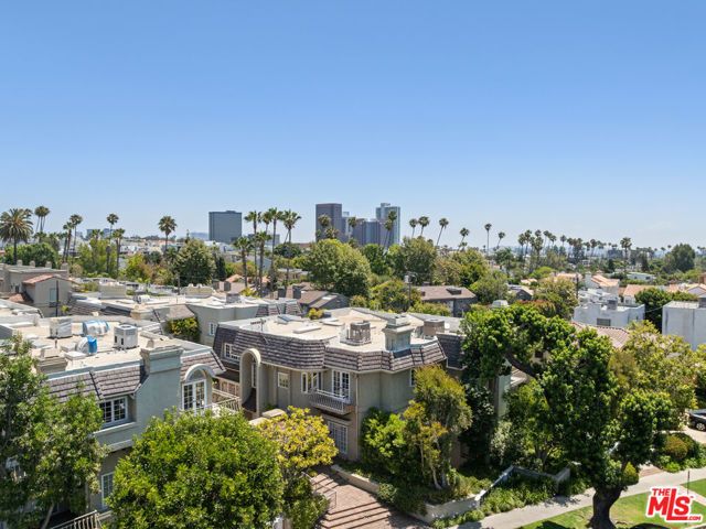 820 S Gretna Green Way 6, Los Angeles, CA 90049