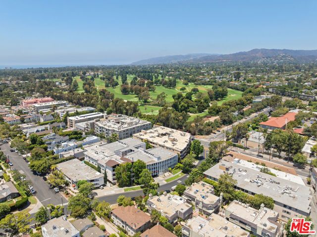 820 S Gretna Green Way 6, Los Angeles, CA 90049