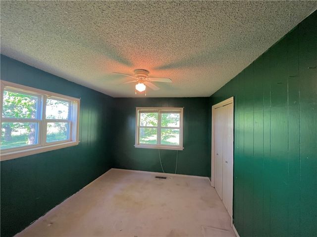 13074 NC 2700, Compton, AR 72624