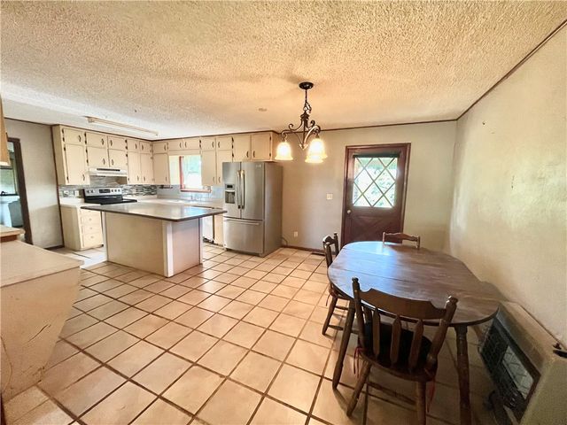 13074 NC 2700, Compton, AR 72624