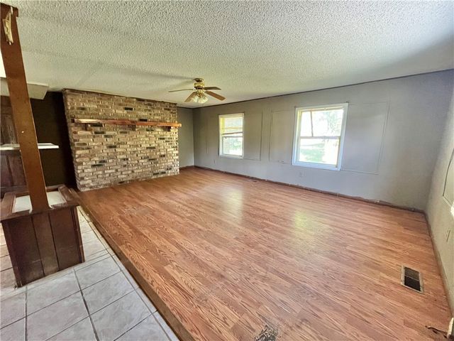 13074 NC 2700, Compton, AR 72624