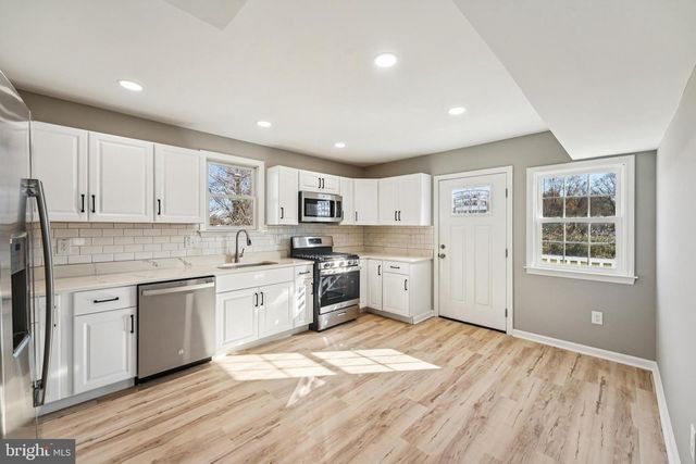 2 RIVER PL, Pennsville, NJ 08070