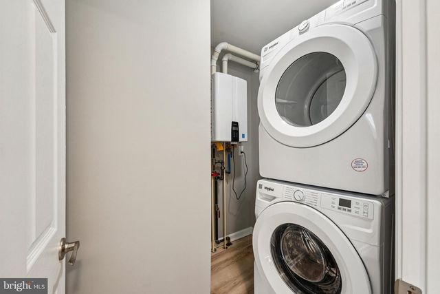 2 RIVER PL, Pennsville, NJ 08070