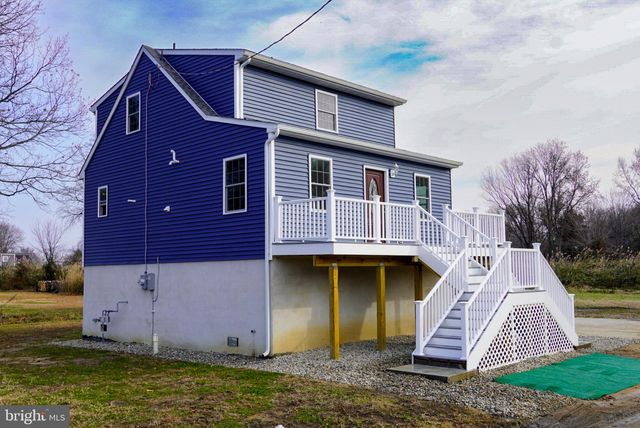 2 RIVER PL, Pennsville, NJ 08070