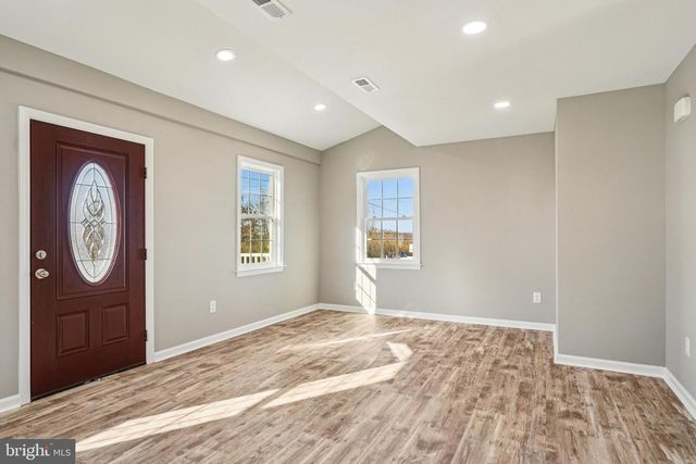 2 RIVER PL, Pennsville, NJ 08070