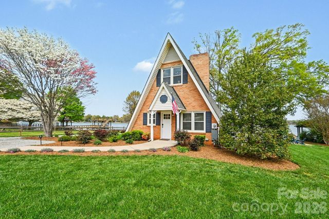 250 Ponderosa Circle, Mooresville, NC 28117