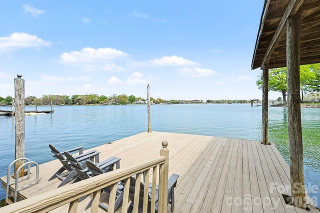 250 Ponderosa Circle, Mooresville, NC 28117