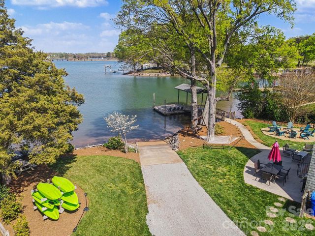 250 Ponderosa Circle, Mooresville, NC 28117