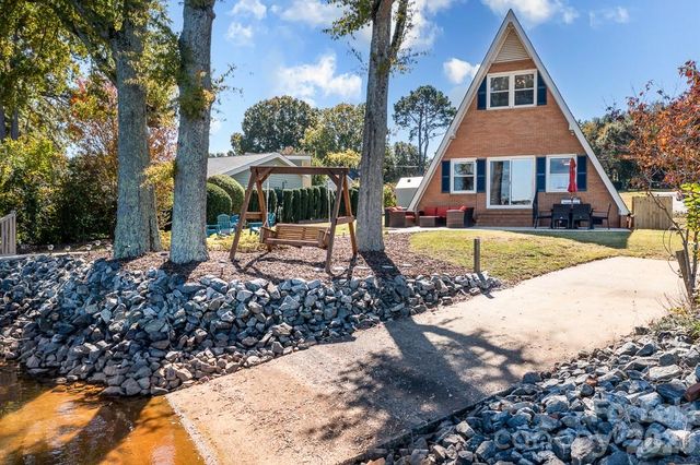 250 Ponderosa Circle, Mooresville, NC 28117