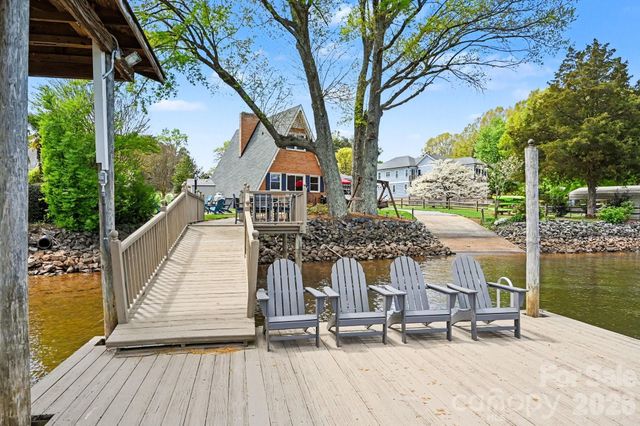 250 Ponderosa Circle, Mooresville, NC 28117