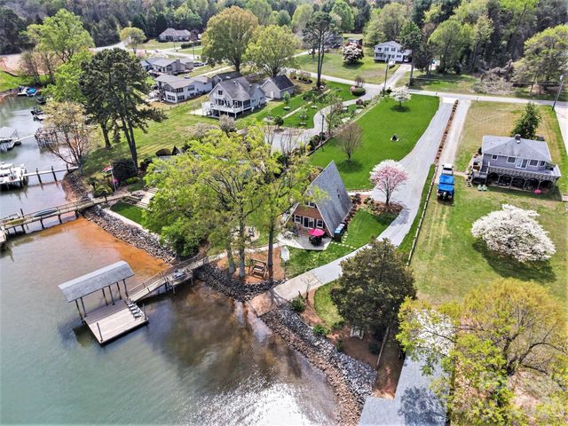 250 Ponderosa Circle, Mooresville, NC 28117