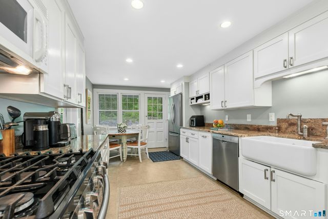 180 Old Branchville Road, Ridgefield, CT 06877