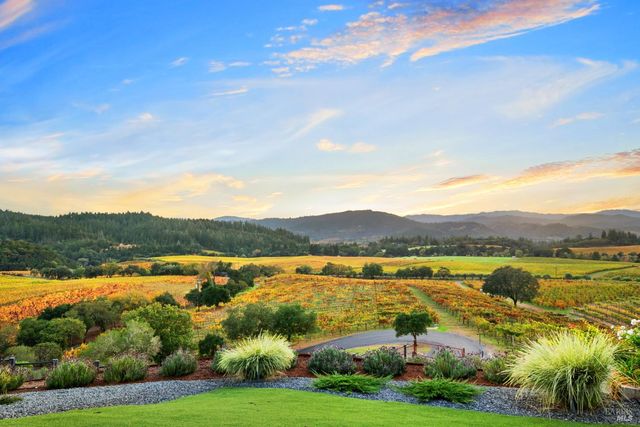 22700 Walling Rd, Geyserville, CA 95441