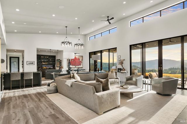 22700 Walling Rd, Geyserville, CA 95441