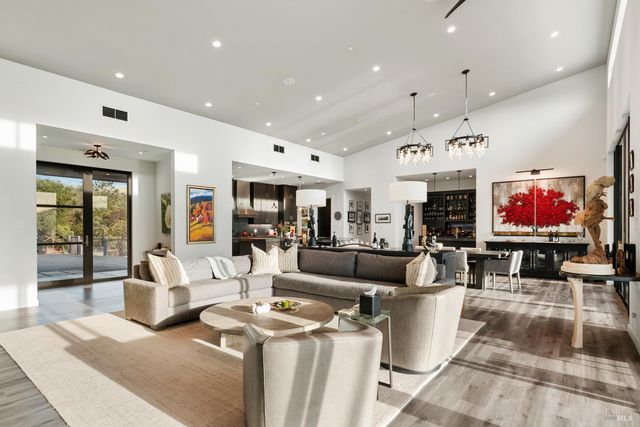 22700 Walling Rd, Geyserville, CA 95441