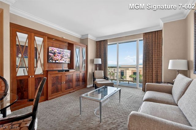 145 East Harmon Avenue 702, Las Vegas, NV 89109