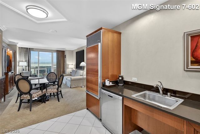 145 East Harmon Avenue 702, Las Vegas, NV 89109