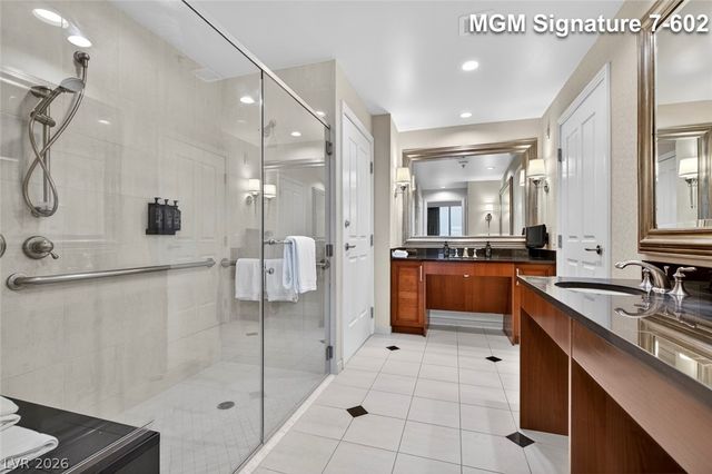 145 East Harmon Avenue 702, Las Vegas, NV 89109